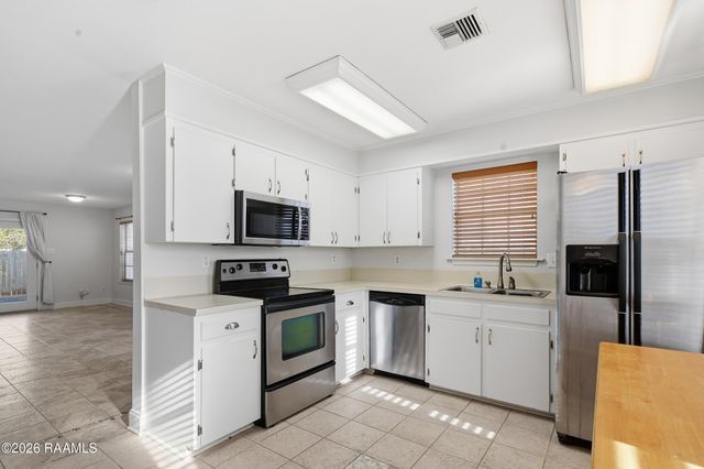 451 Rena Drive, Lafayette, LA 70503