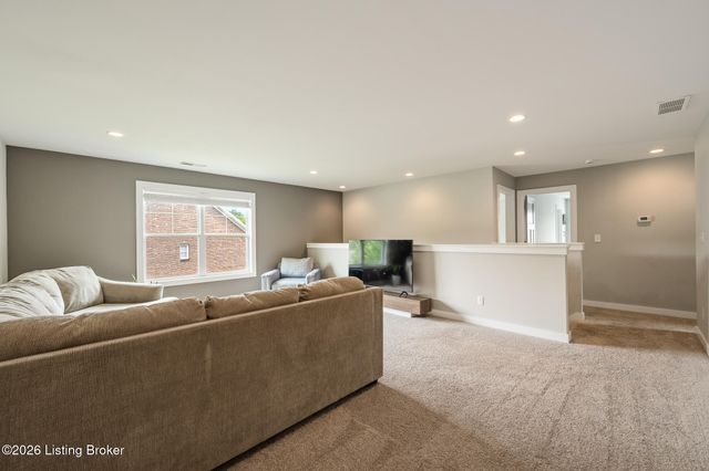 16505 Glen Lakes Dr, Louisville, KY 40245
