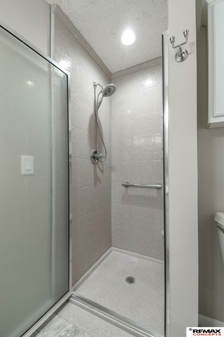 1901 Oakdale Avenue, Lincoln, NE 68506