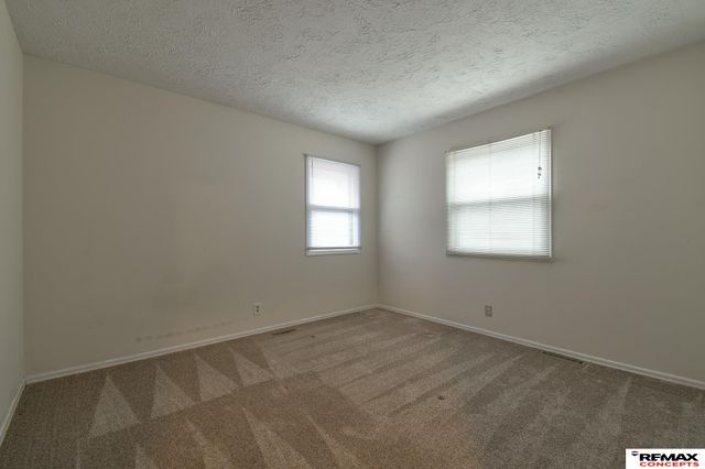 1901 Oakdale Avenue, Lincoln, NE 68506