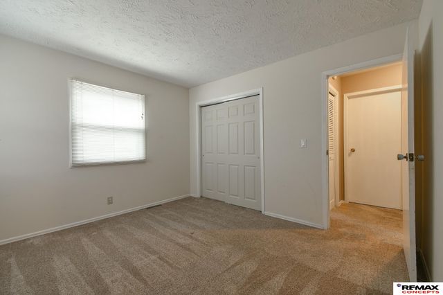 1901 Oakdale Avenue, Lincoln, NE 68506