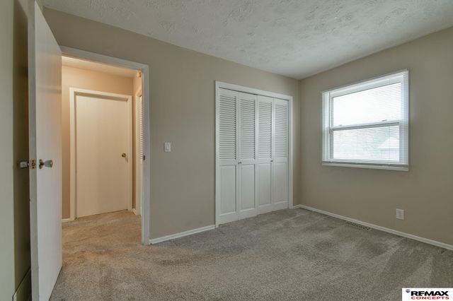 1901 Oakdale Avenue, Lincoln, NE 68506