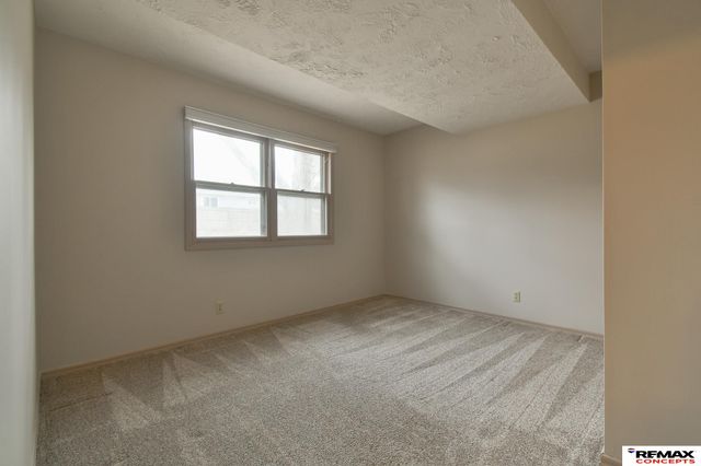 1901 Oakdale Avenue, Lincoln, NE 68506