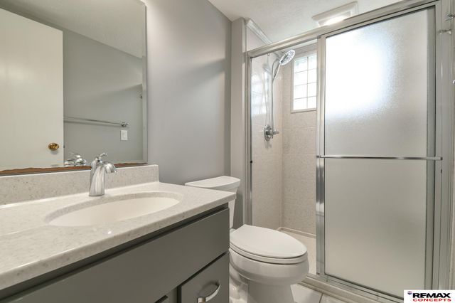 1901 Oakdale Avenue, Lincoln, NE 68506