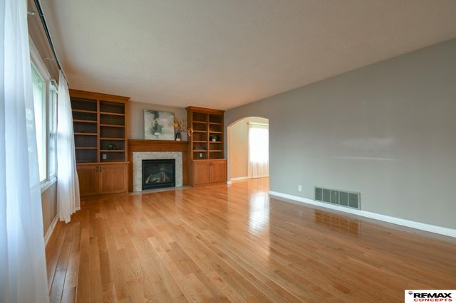 1901 Oakdale Avenue, Lincoln, NE 68506