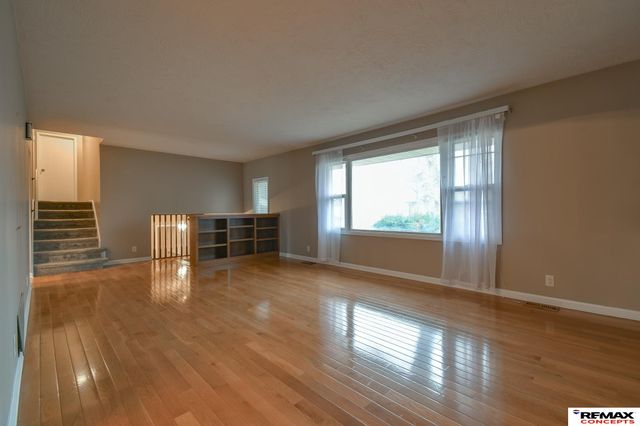 1901 Oakdale Avenue, Lincoln, NE 68506