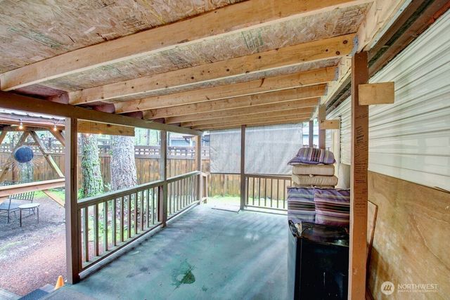 56 Wilderness Way, Deming, WA 98244