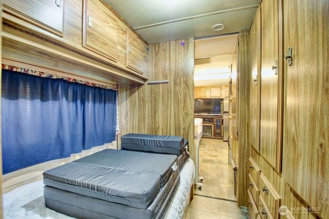 56 Wilderness Way, Deming, WA 98244