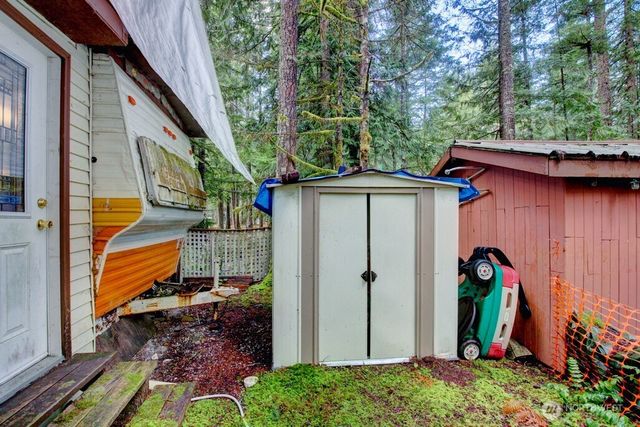 56 Wilderness Way, Deming, WA 98244