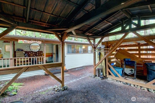 56 Wilderness Way, Deming, WA 98244