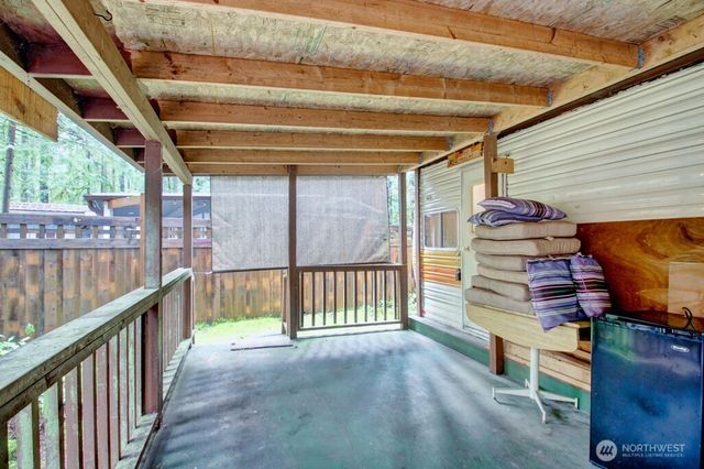 56 Wilderness Way, Deming, WA 98244