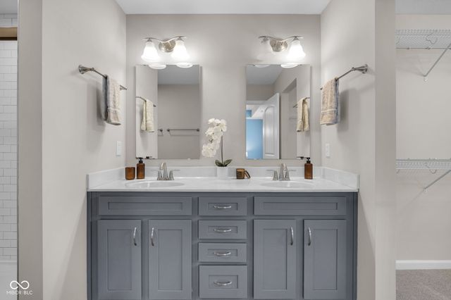 5054 S 550 W, New Palestine, IN 46163