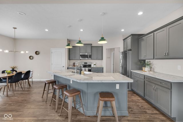 5054 S 550 W, New Palestine, IN 46163