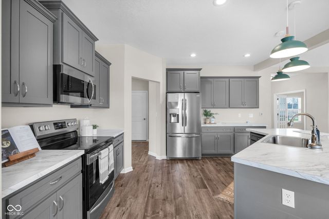 5054 S 550 W, New Palestine, IN 46163