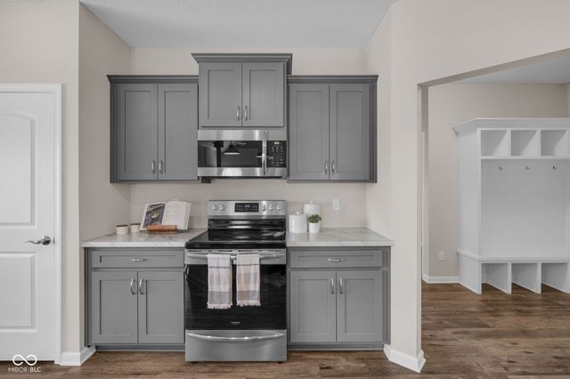 5054 S 550 W, New Palestine, IN 46163