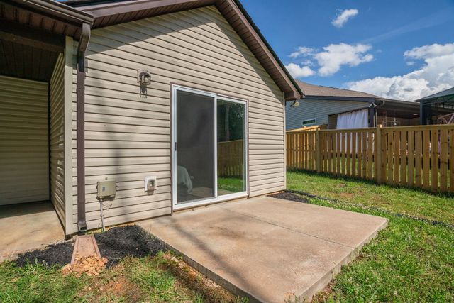 826 Cedar Ln, Springfield, TN 37172