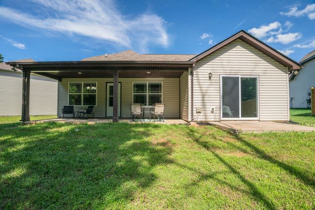 826 Cedar Ln, Springfield, TN 37172