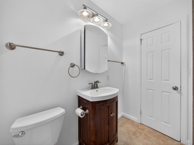 180 W Washington Avenue, Pearl River, NY 10965