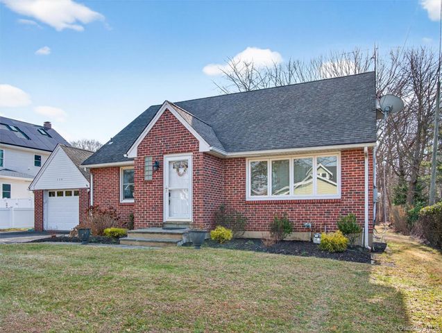 180 W Washington Avenue, Pearl River, NY 10965