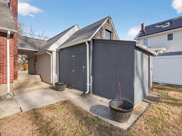 180 W Washington Avenue, Pearl River, NY 10965