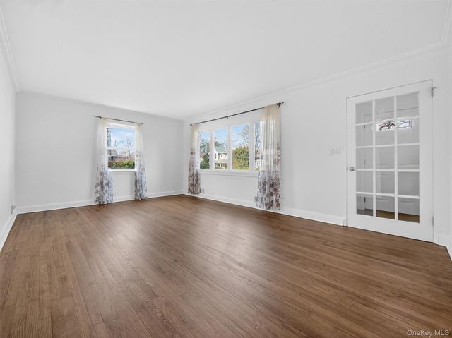 180 W Washington Avenue, Pearl River, NY 10965