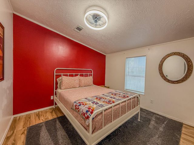 2015 Holly ST, Austin, TX 78702