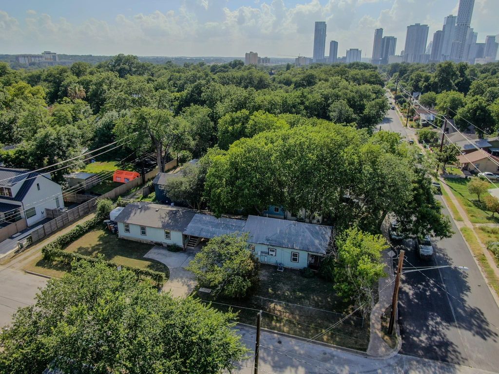 2015 Holly ST, Austin, TX 78702