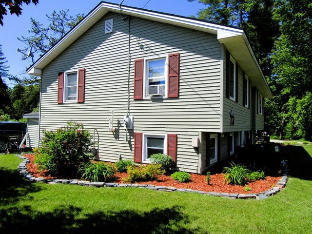 31 Stearns Court, Swanton, VT 05488