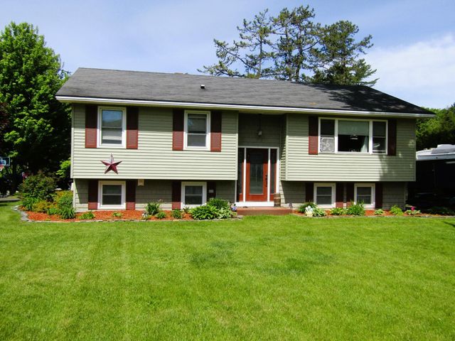 31 Stearns Court, Swanton, VT 05488