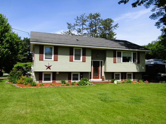 31 Stearns Court, Swanton, VT 05488