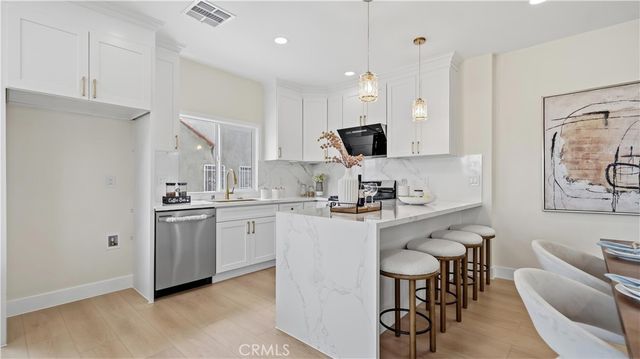 5513 S Mullen, Los Angeles, CA 90043