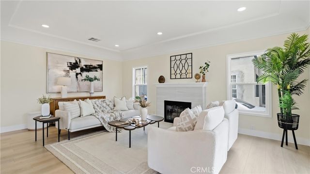 5513 S Mullen, Los Angeles, CA 90043