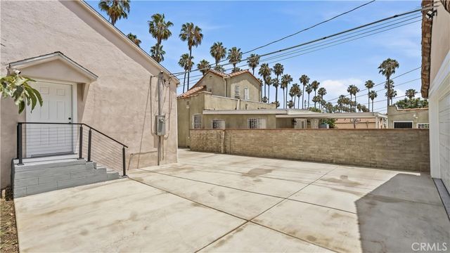 5513 S Mullen, Los Angeles, CA 90043