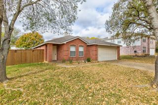 9208 Glen Falls Lane, Denton, TX 76210