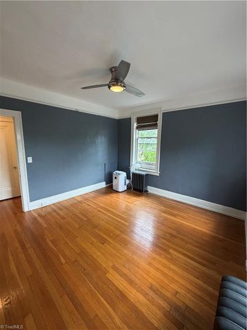 828 N Elm Street E4, Greensboro, NC 27401