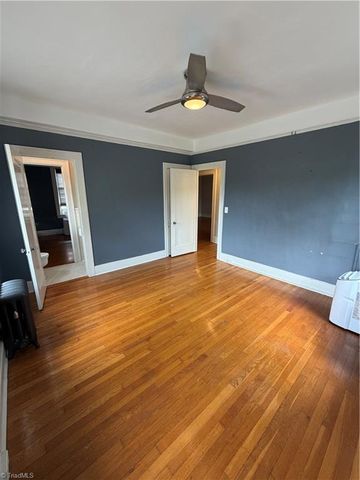 828 N Elm Street E4, Greensboro, NC 27401