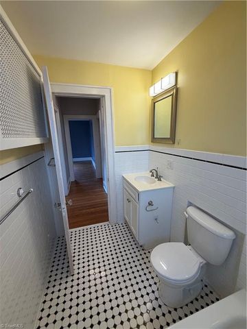828 N Elm Street E4, Greensboro, NC 27401