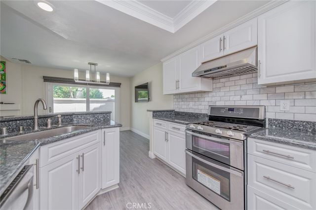 128 Agostino, Irvine, CA 92614