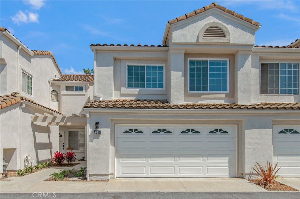 128 Agostino, Irvine, CA 92614