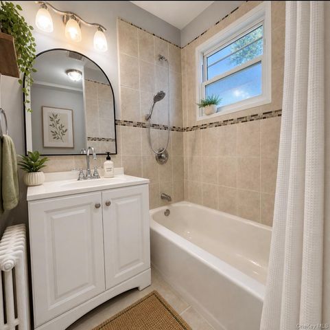 15 Mirin Avenue, Roosevelt, NY 11575