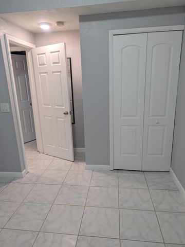 2990 NW 7th Court, Fort Lauderdale, FL 33311