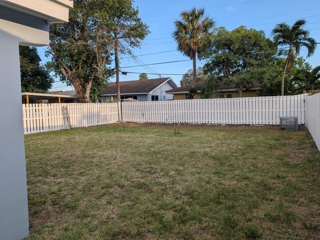2990 NW 7th Court, Fort Lauderdale, FL 33311