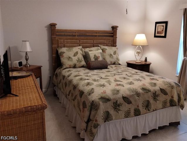 314 SE 15th TER, Cape Coral, FL 33990
