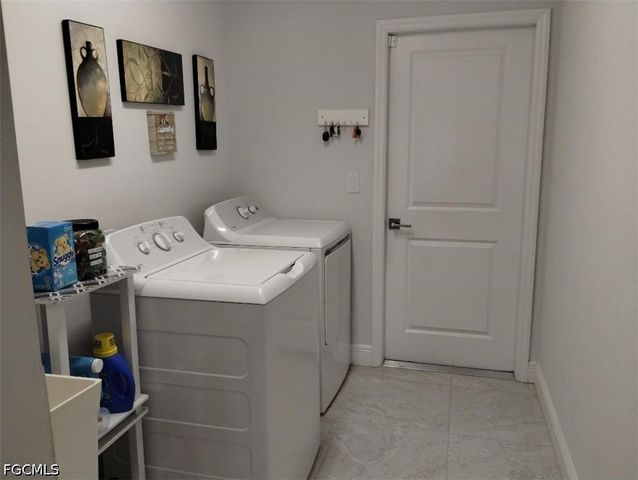 314 SE 15th TER, Cape Coral, FL 33990