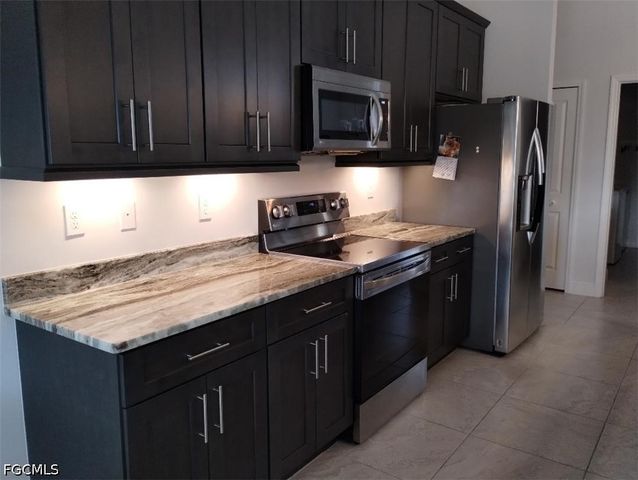 314 SE 15th TER, Cape Coral, FL 33990
