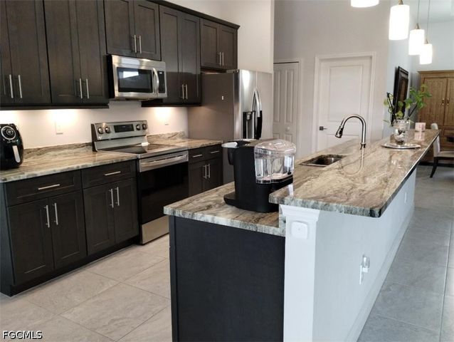 314 SE 15th TER, Cape Coral, FL 33990
