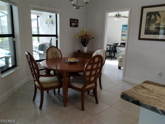 314 SE 15th TER, Cape Coral, FL 33990