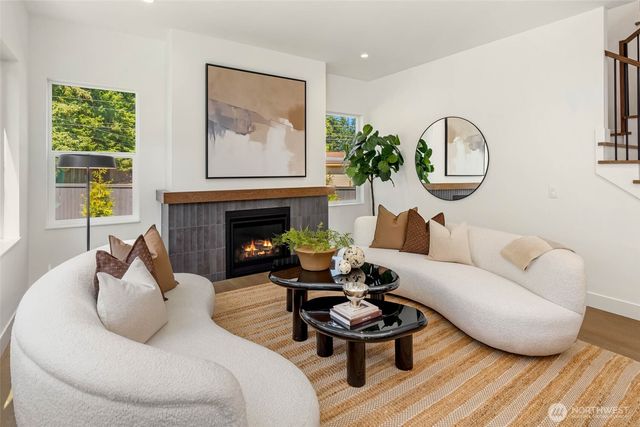 1255 169th Avenue NE, Bellevue, WA 98008