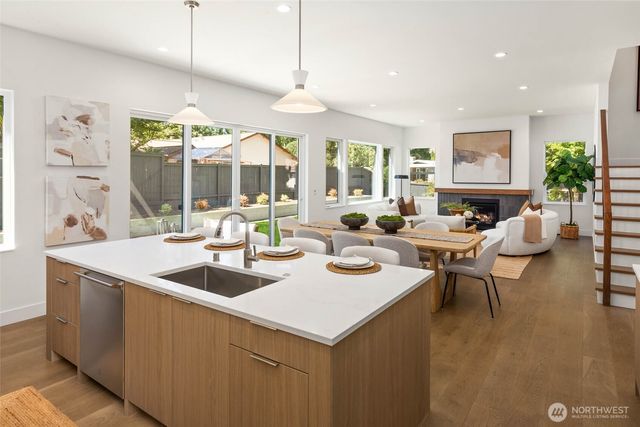1255 169th Avenue NE, Bellevue, WA 98008