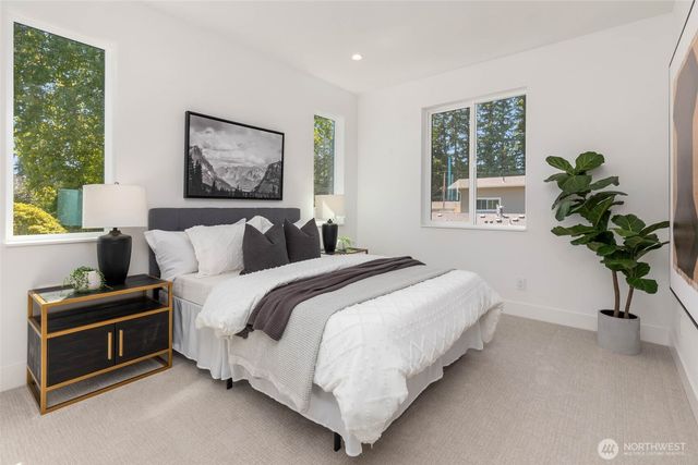 1255 169th Avenue NE, Bellevue, WA 98008